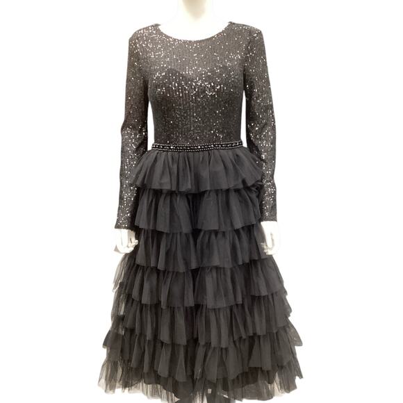 Macduggal Dress Women’s Size 4 Sequins And Tulle Long Sleeves Back Zipper Black - Picture 1 of 6
